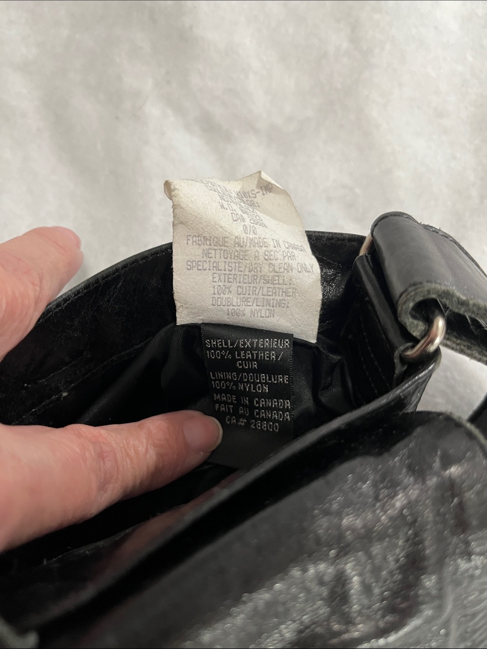 Vintage RUDSAK Black Leather Crossbody Messenger Bag - Made in Canada - Picture 7 of 11